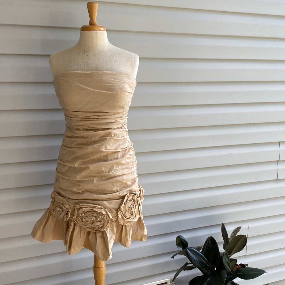 BCBGMaxAzria Tan Strapless Paperbag Cocktail Dress size 12